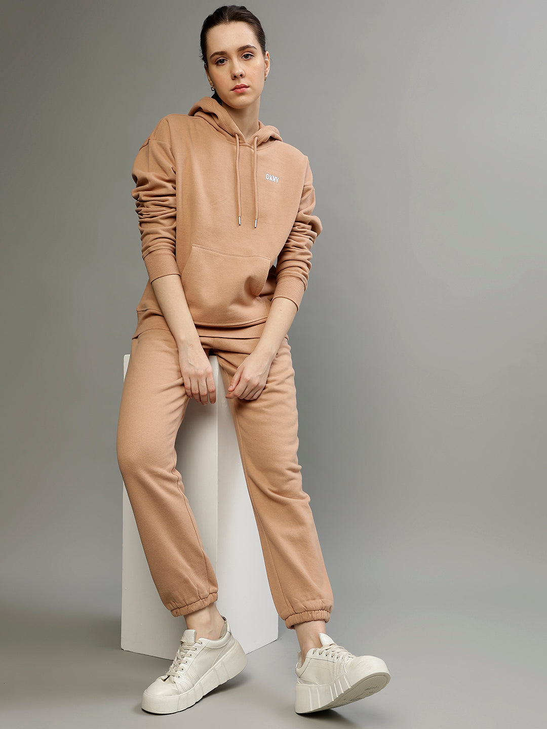 Dkny Women Solid Regular Fit Sweatpant