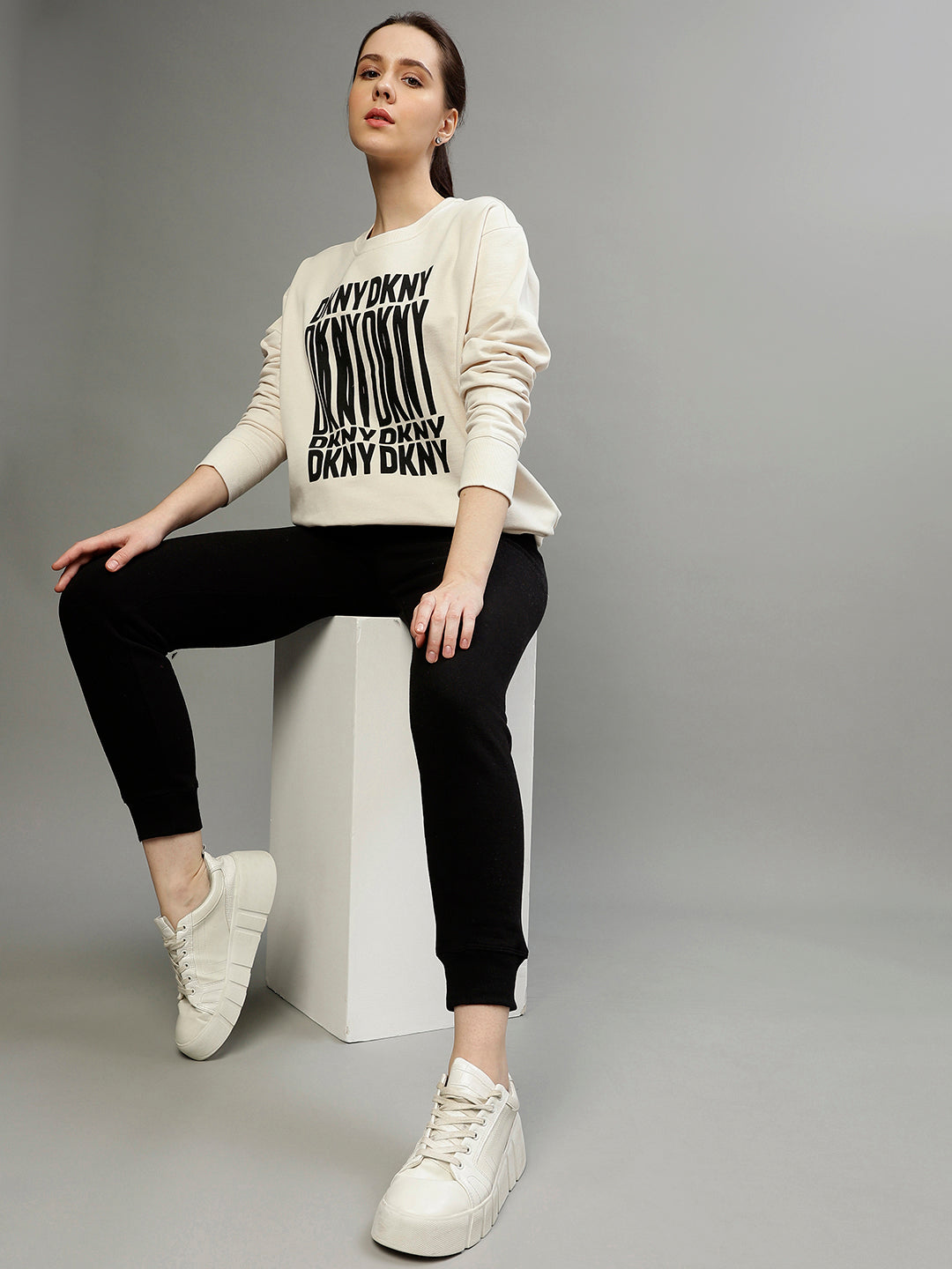 Dkny Women Printed Round Neck Full Sleeves Sweatshirt