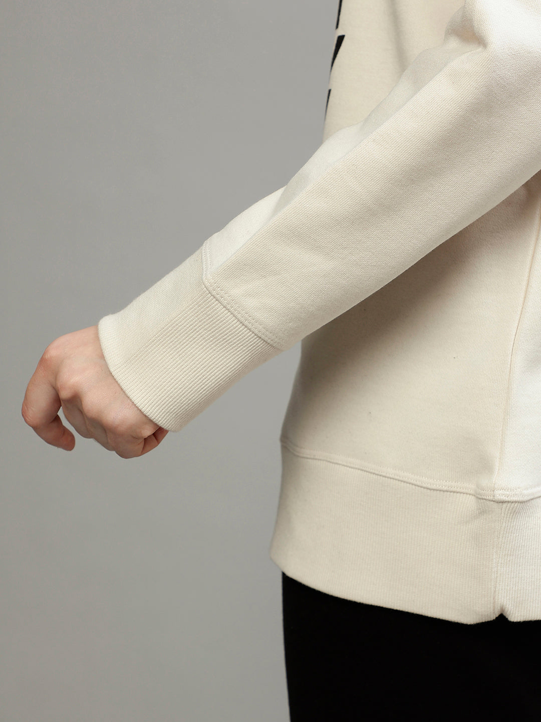 Dkny Women Printed Round Neck Full Sleeves Sweatshirt