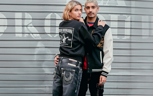 DIY Fashion: Crafting Unique Outfits and Personalizing Your Wardrobe