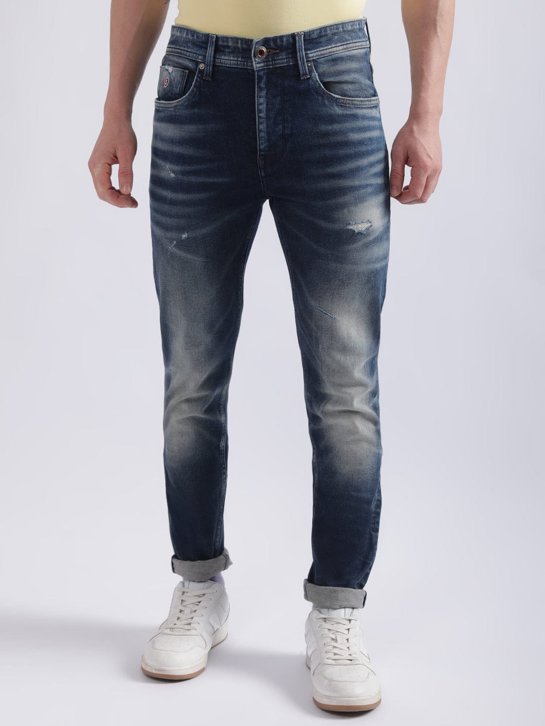 Iconic Men Blue Tapered Fit Jeans