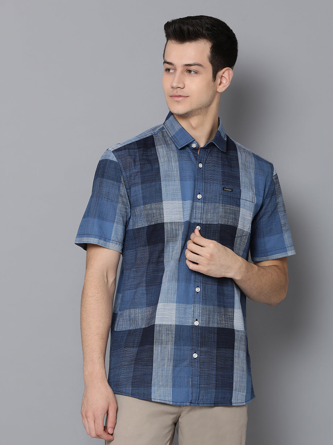 Lindbergh Men Blue Solid Collar Shirt