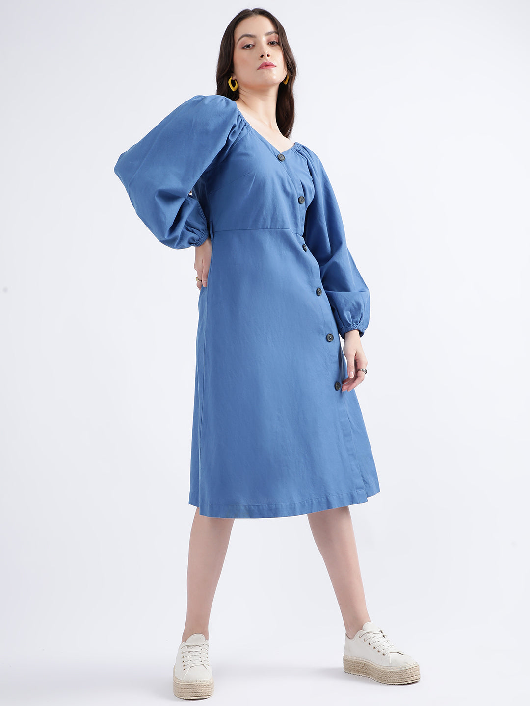 Elle Women Blue Solid V Neck Dress