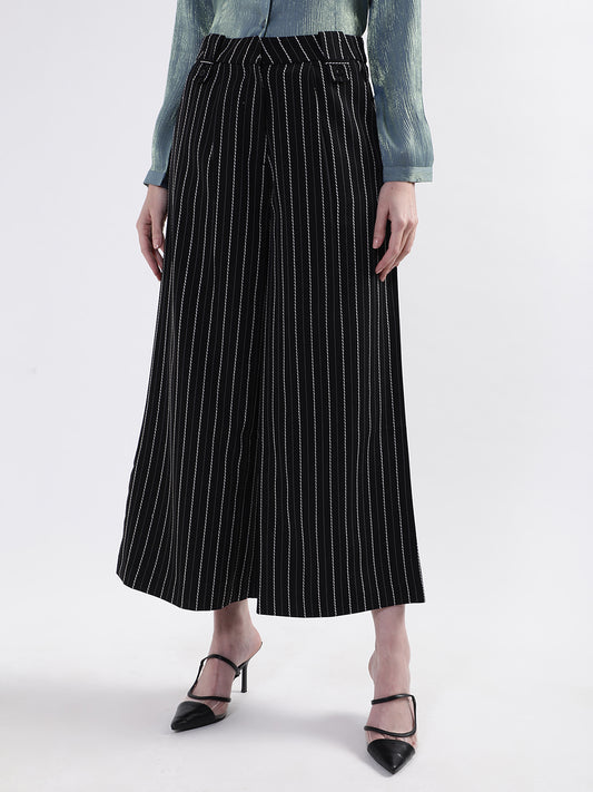 Centrestage Women Black Solid Regular Fit Trouser