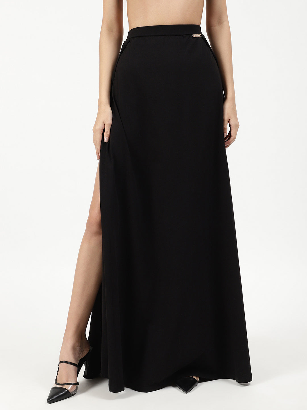 Kendall + Kylie Women Black Solid Loose Fit Skirt
