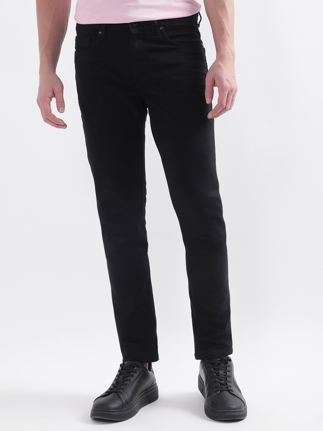 Lindbergh Men Black Solid Regular Fit Jeans