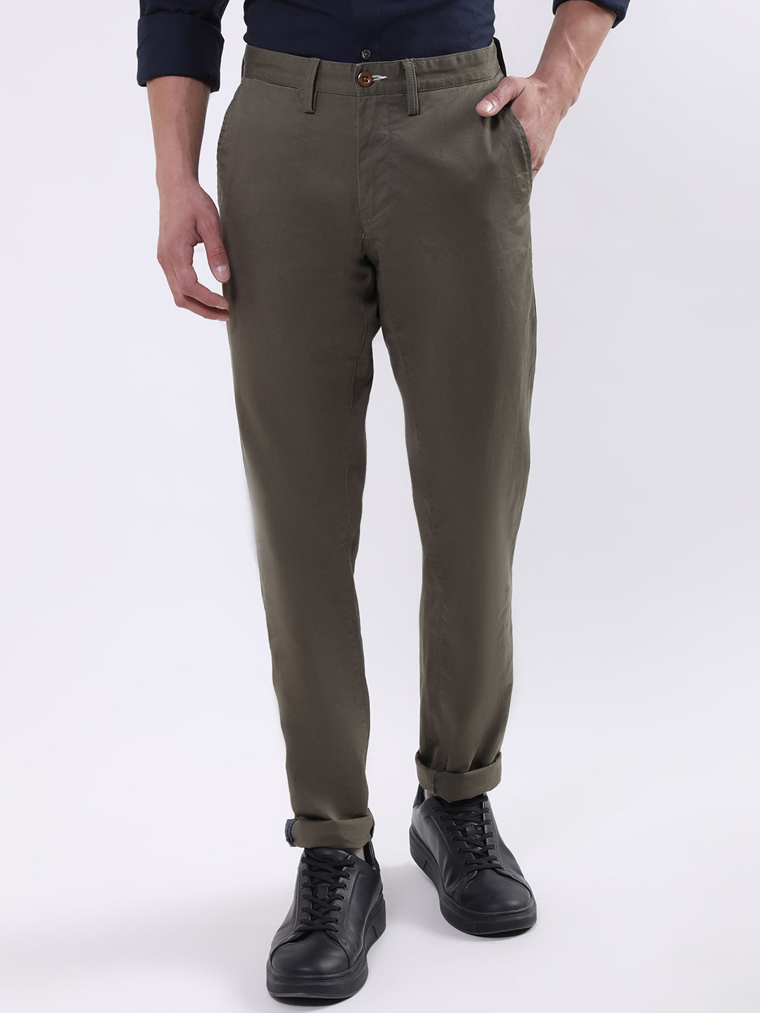 Shop Gant Men Mid-Rise Smart Slim Fit Cotton Chinos Trousers Online ...