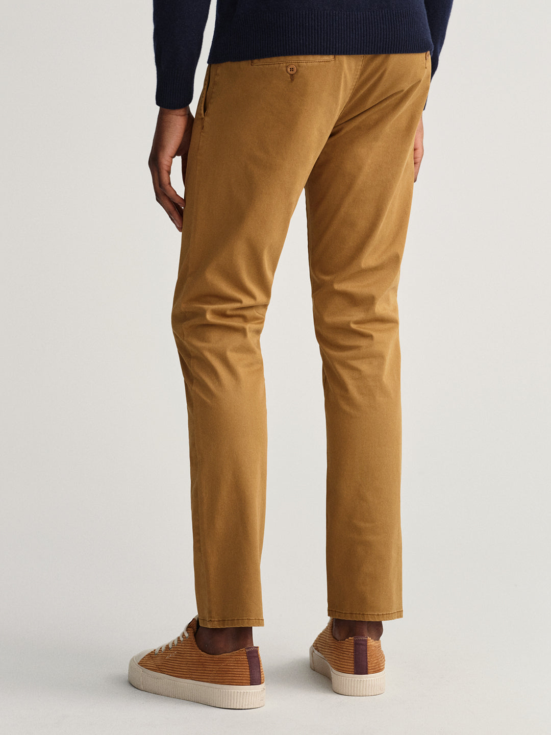 Gant Men Brown Solid Cotton Slim Fit Trousers