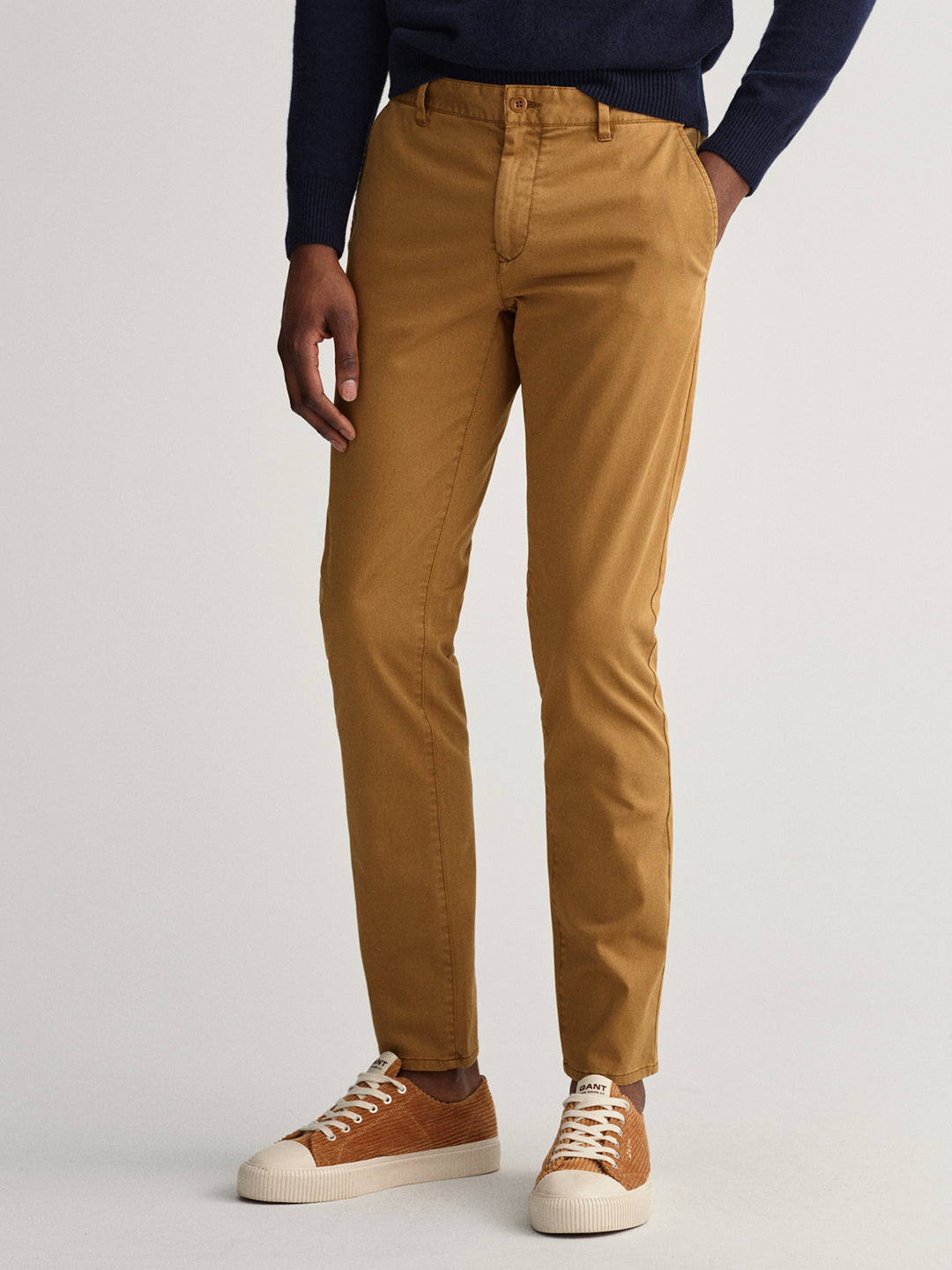 Gant Men Brown Solid Cotton Slim Fit Trousers