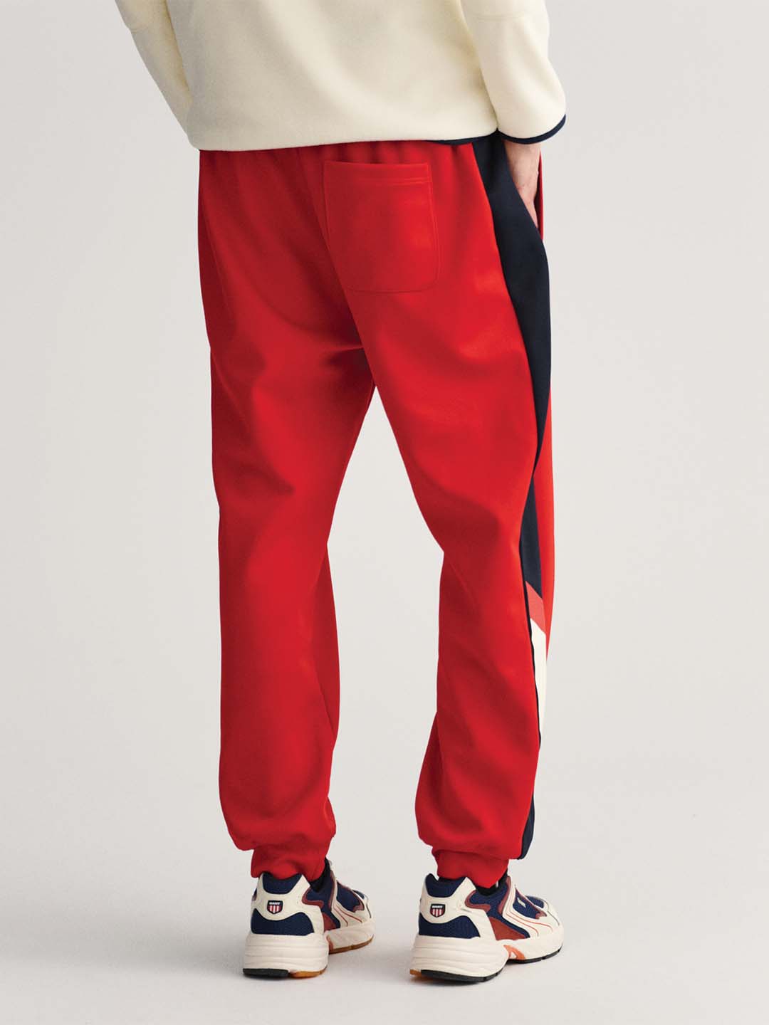 Gant Men Relaxed Fit Sweatpant