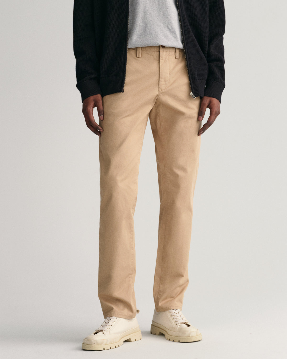 Gant Men Khaki Solid Slim Fit Trouser