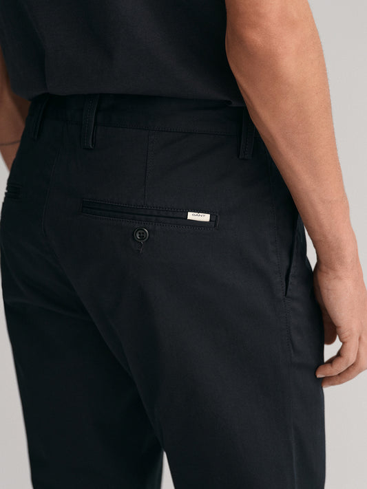 Gant Men Black Solid Slim Fit Mid-Rise Trouser
