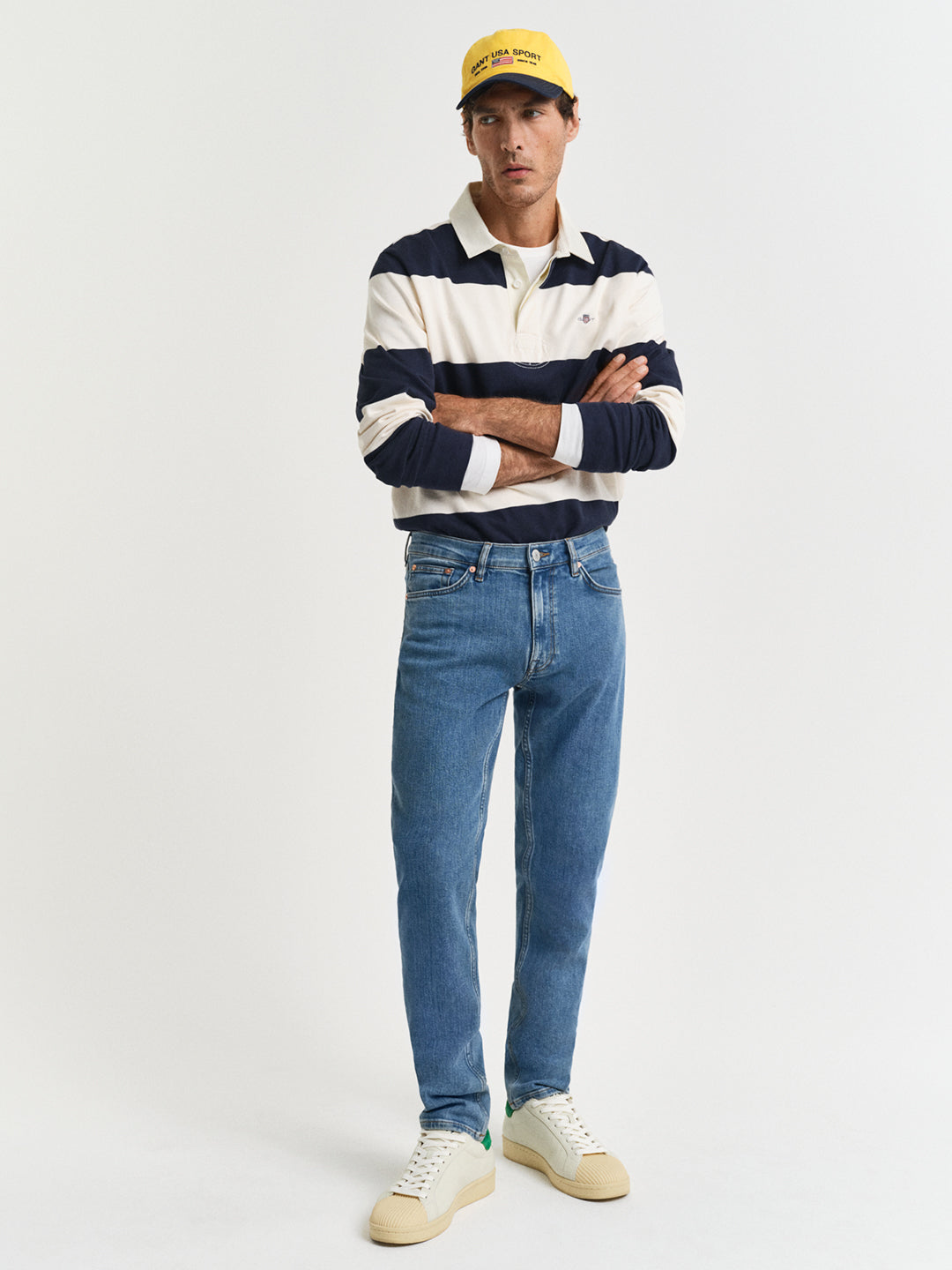 Gant Men Blue Slim Fit Solid Jeans