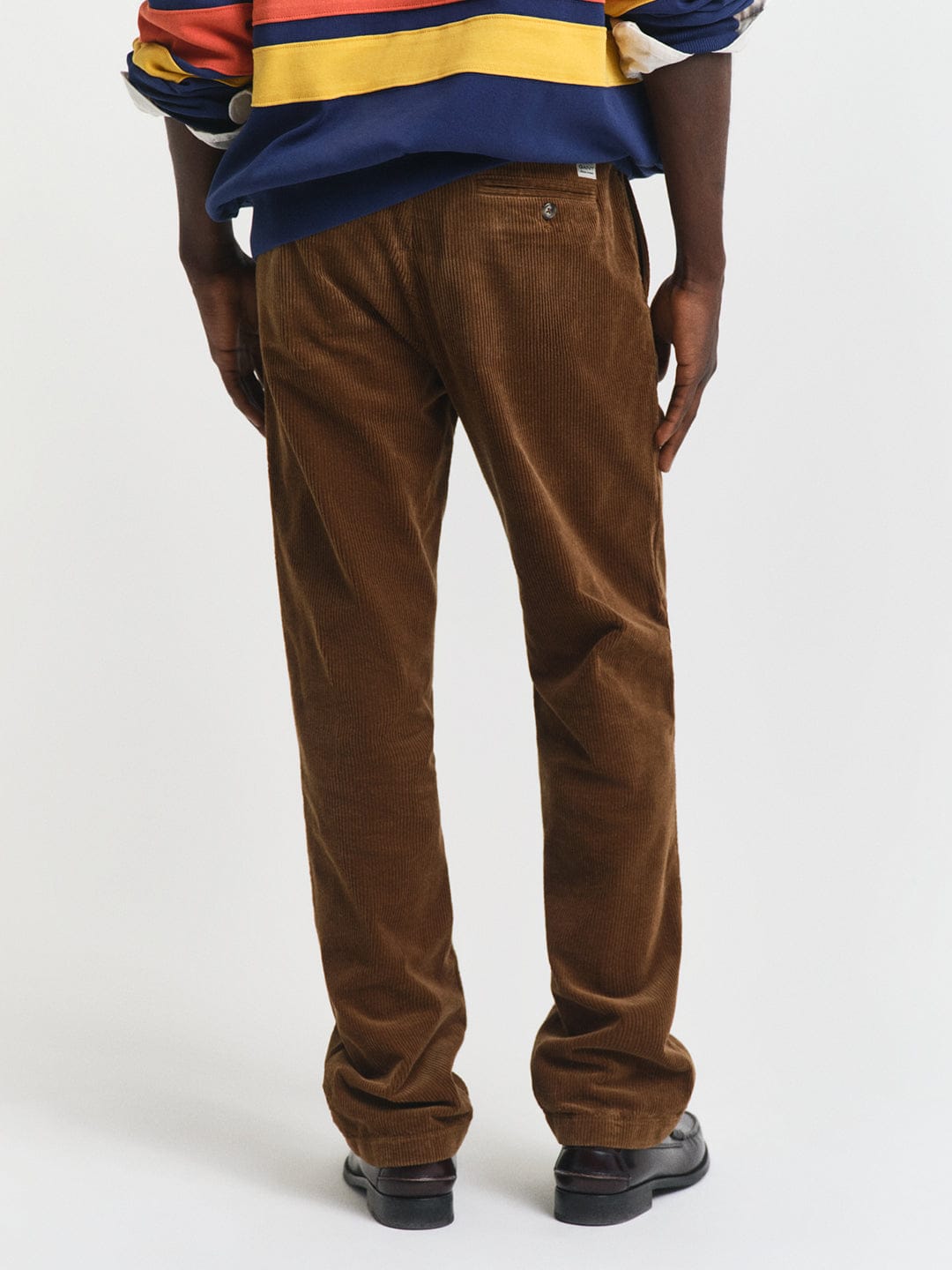 Gant Men Brown Regular Fit Solid Trouser
