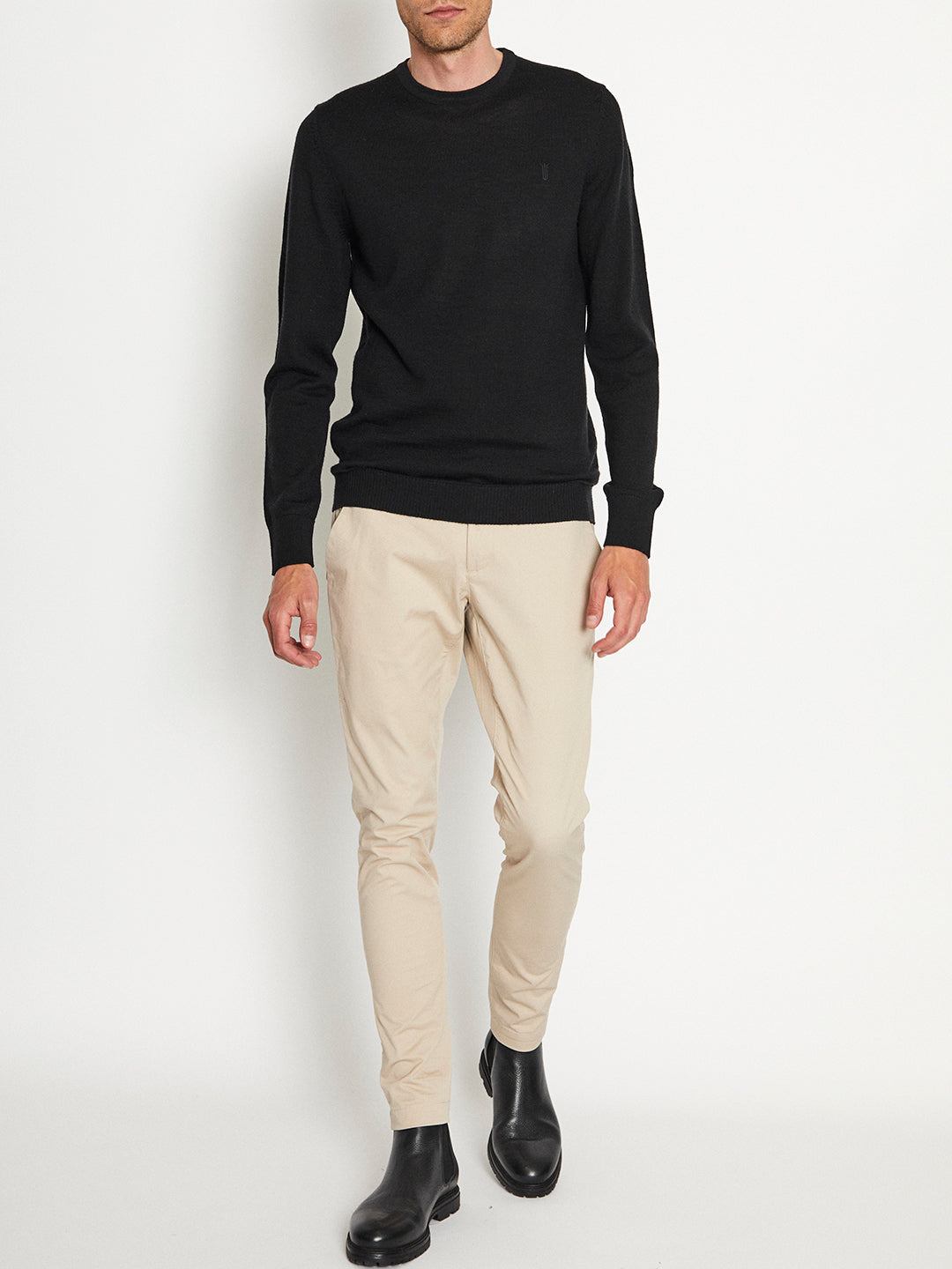 Bruun & Stengade Men Black Solid Round Neck Sweater