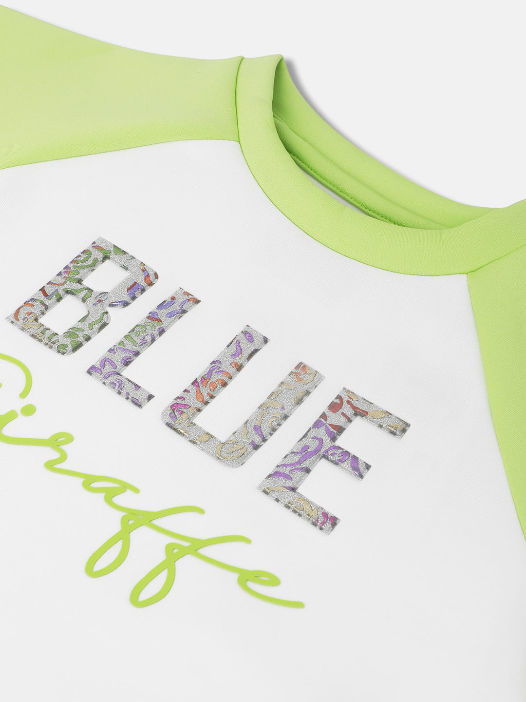 Blue Giraffe Girls White Color-Blocked Round Neck Full Sleeves Pullover Style Sweatshirt