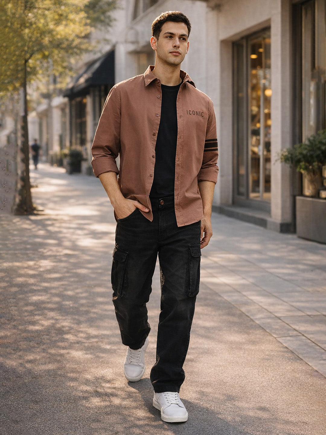 Iconic Men Black Solid Mid-Rise Regular Fit Jeans