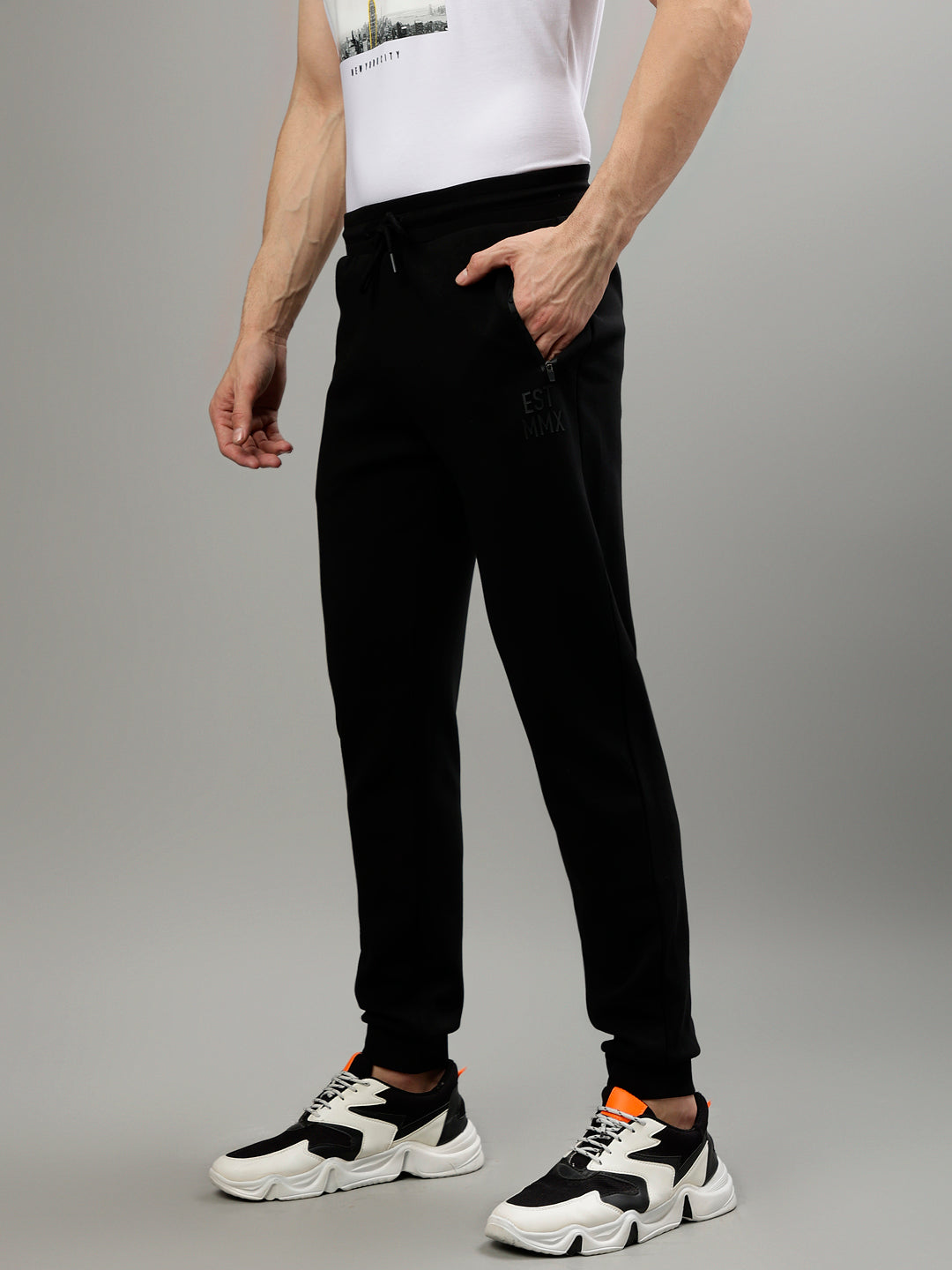Iconic Men Black Solid Regular Fit Mid-Rise Track Pants