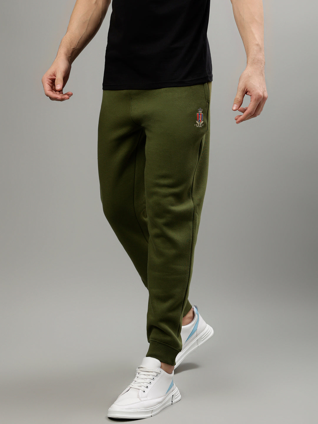 Iconic Men Green Solid Regular Fit Mid-Rise Track Pants