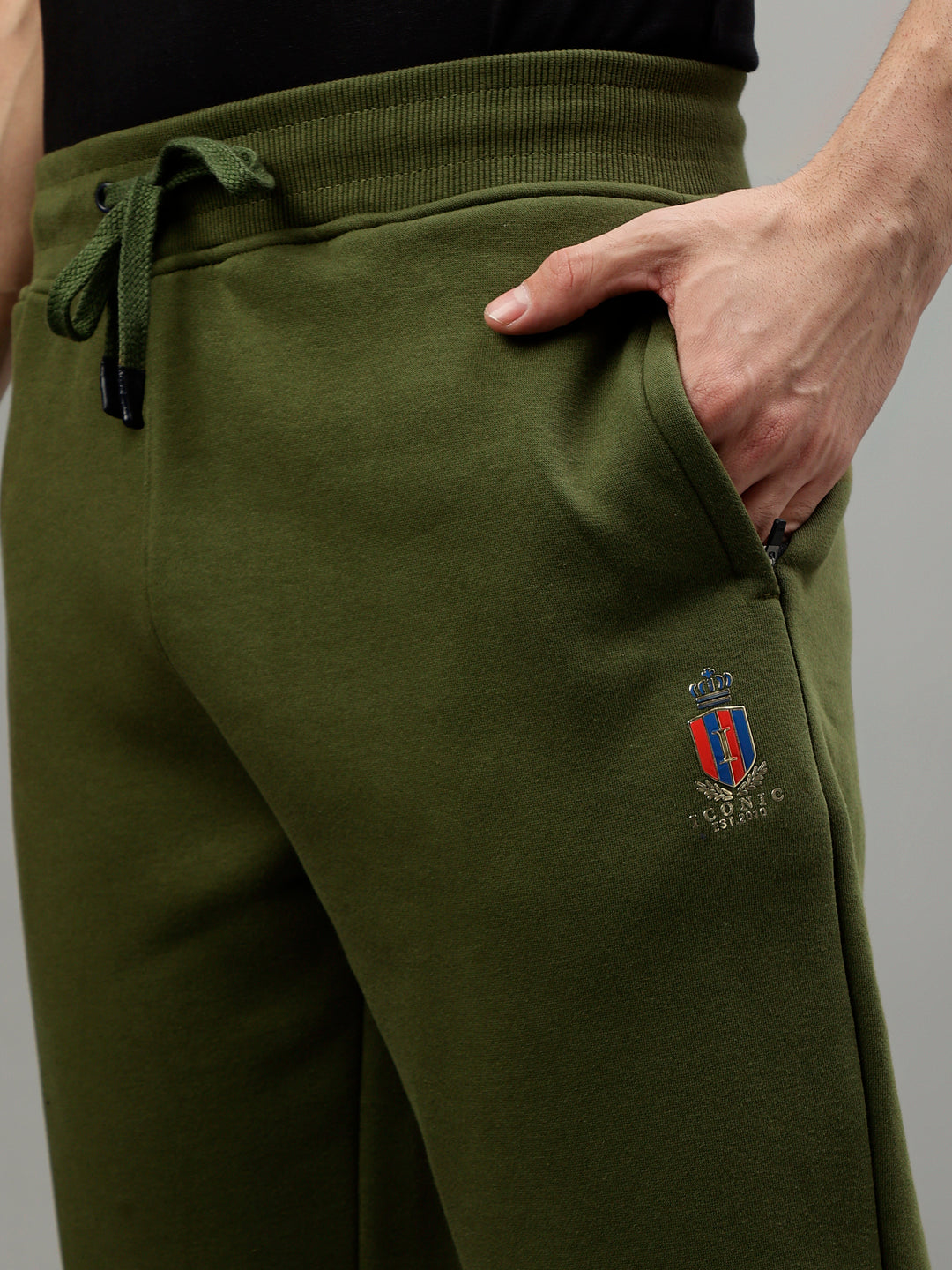 Iconic Men Green Solid Regular Fit Mid-Rise Track Pants