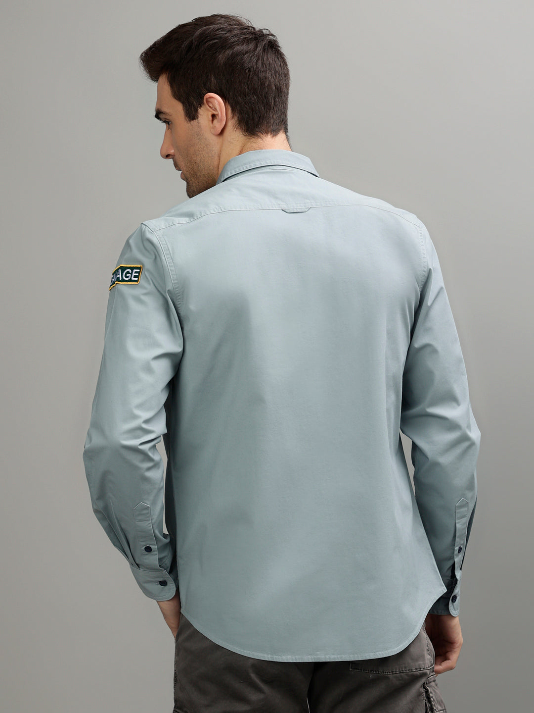 Iconic Men Green Solid Spread Collar Full Sleeves Shirt