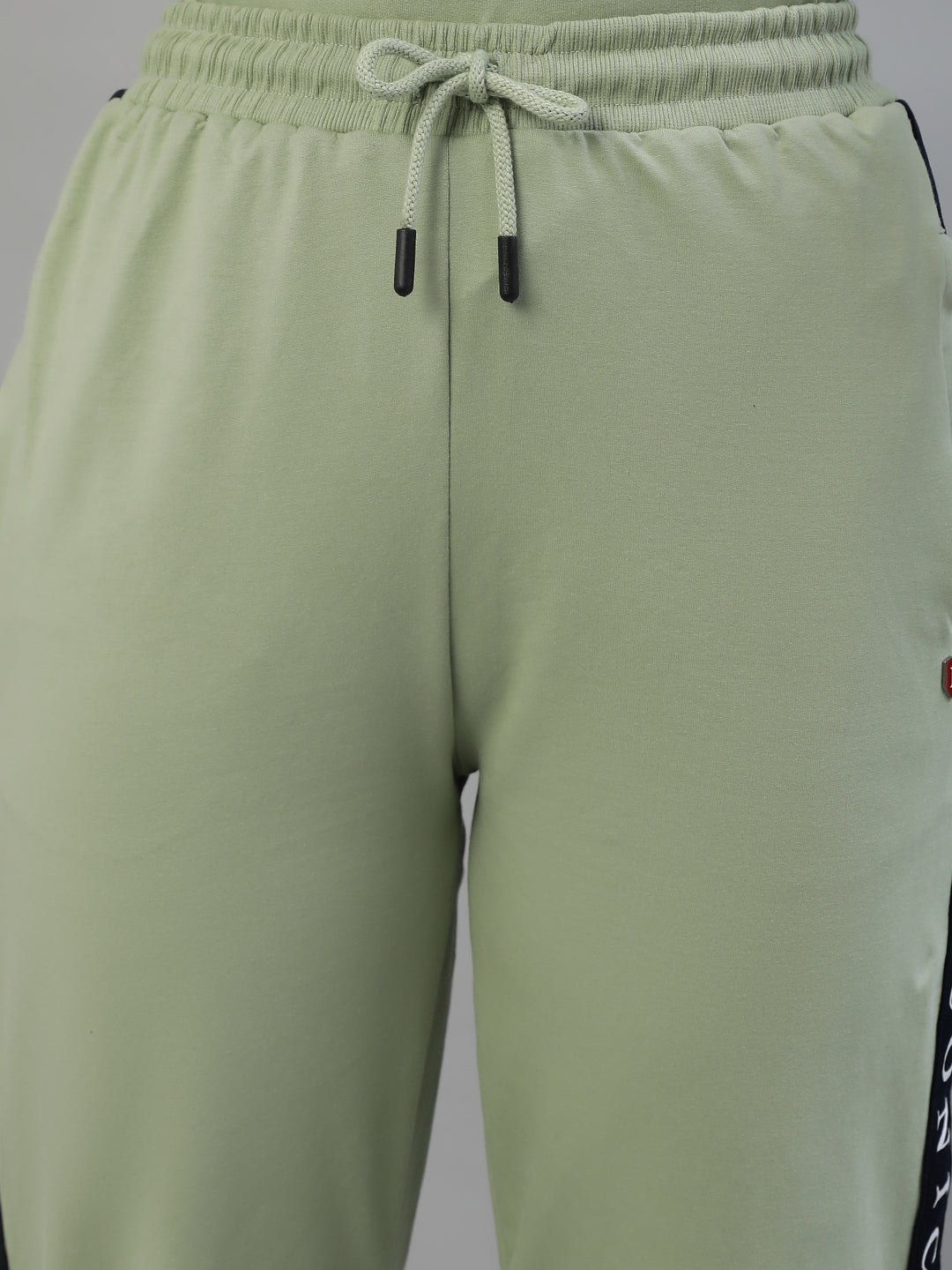 Iconic Women Green Solid Regular Fit Mid-Rise Track Pants