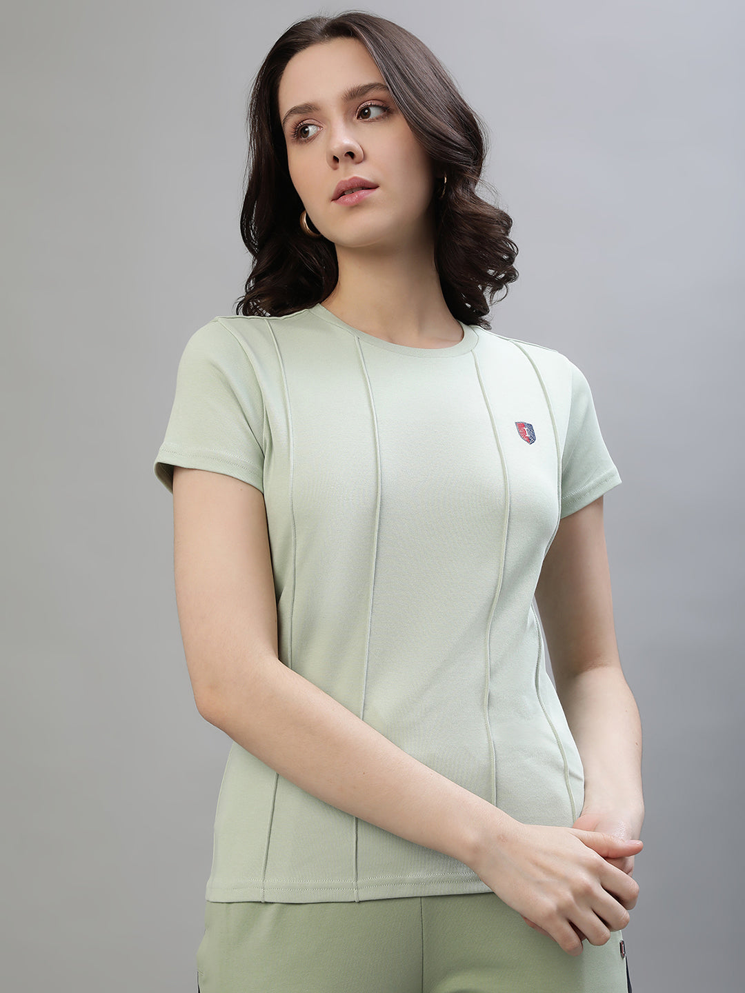 Iconic Women Green Solid Round Neck Short Sleeves Tshirt