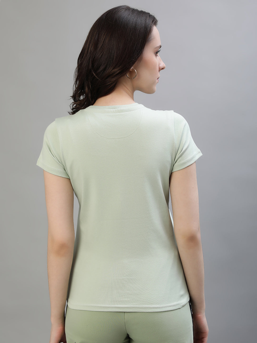 Iconic Women Green Solid Round Neck Short Sleeves Tshirt