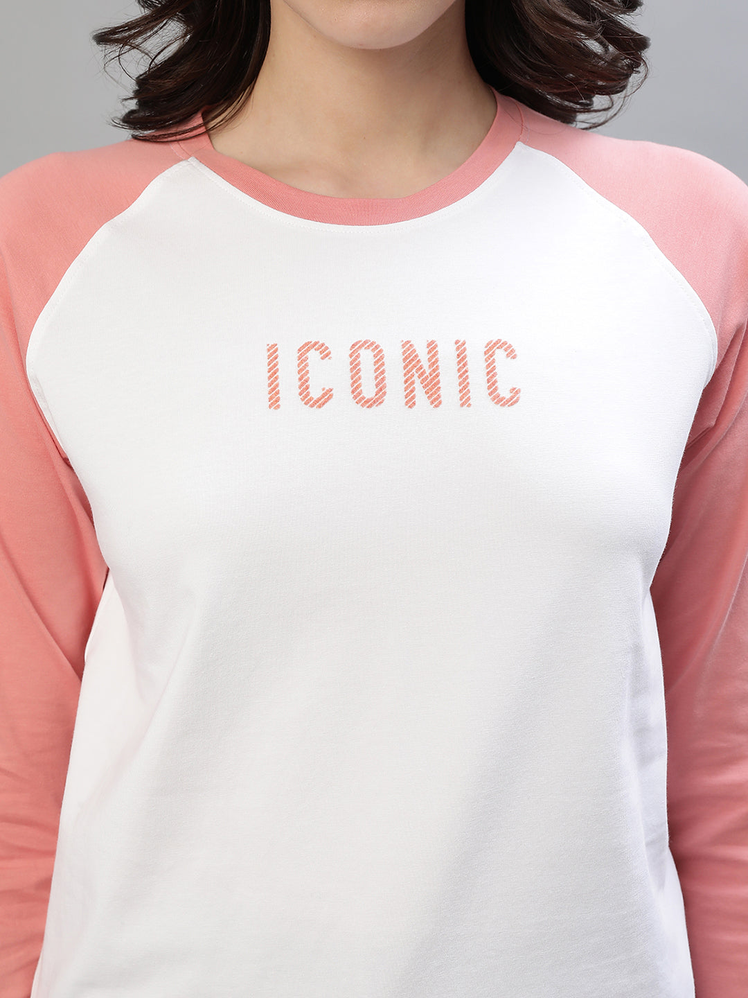 Iconic Women White Colorblocked Round Neck Full Sleeves Tshirt