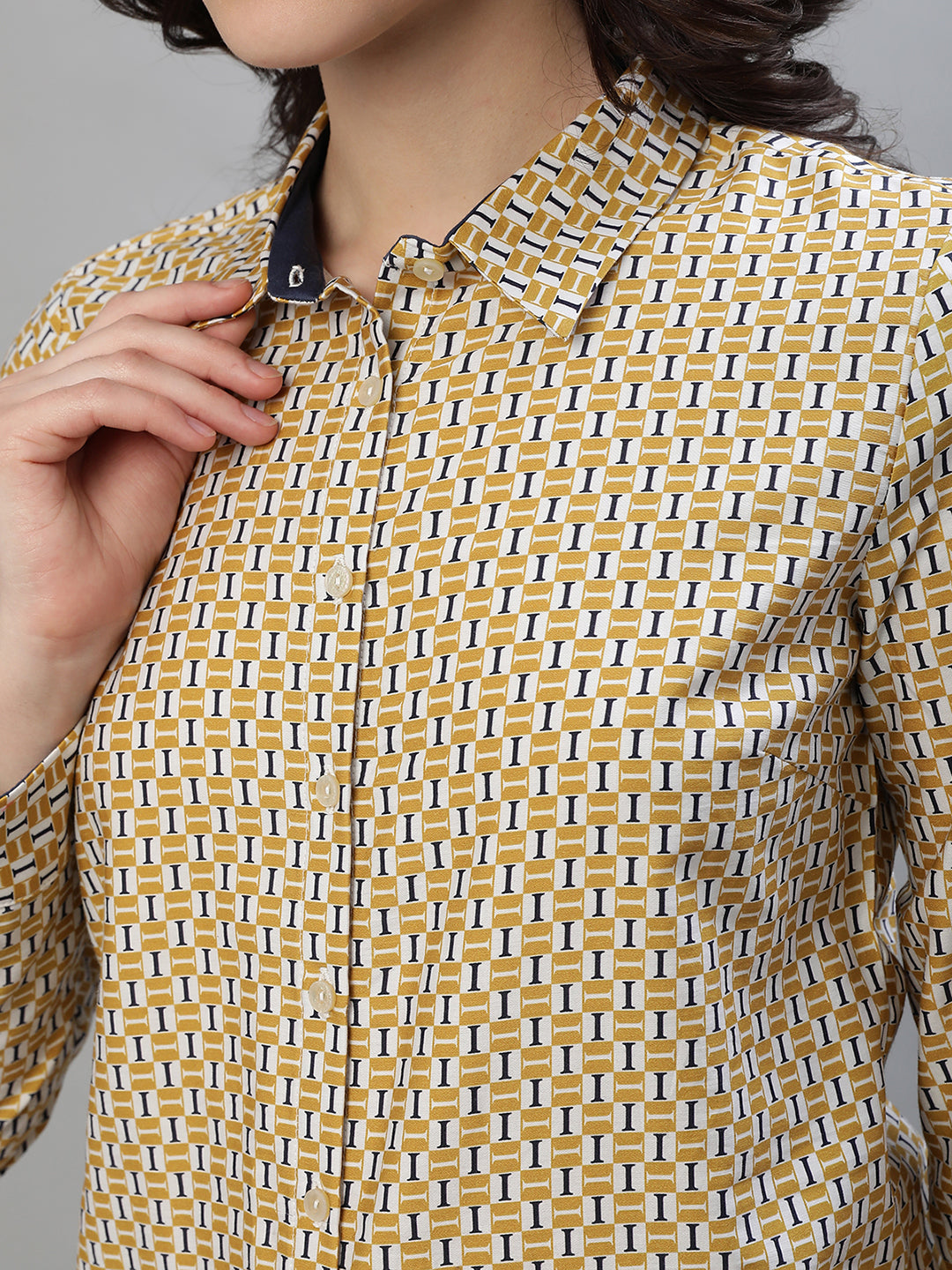 Iconic Women Multicolor Printed Spread Collar Full Sleeves Shirt