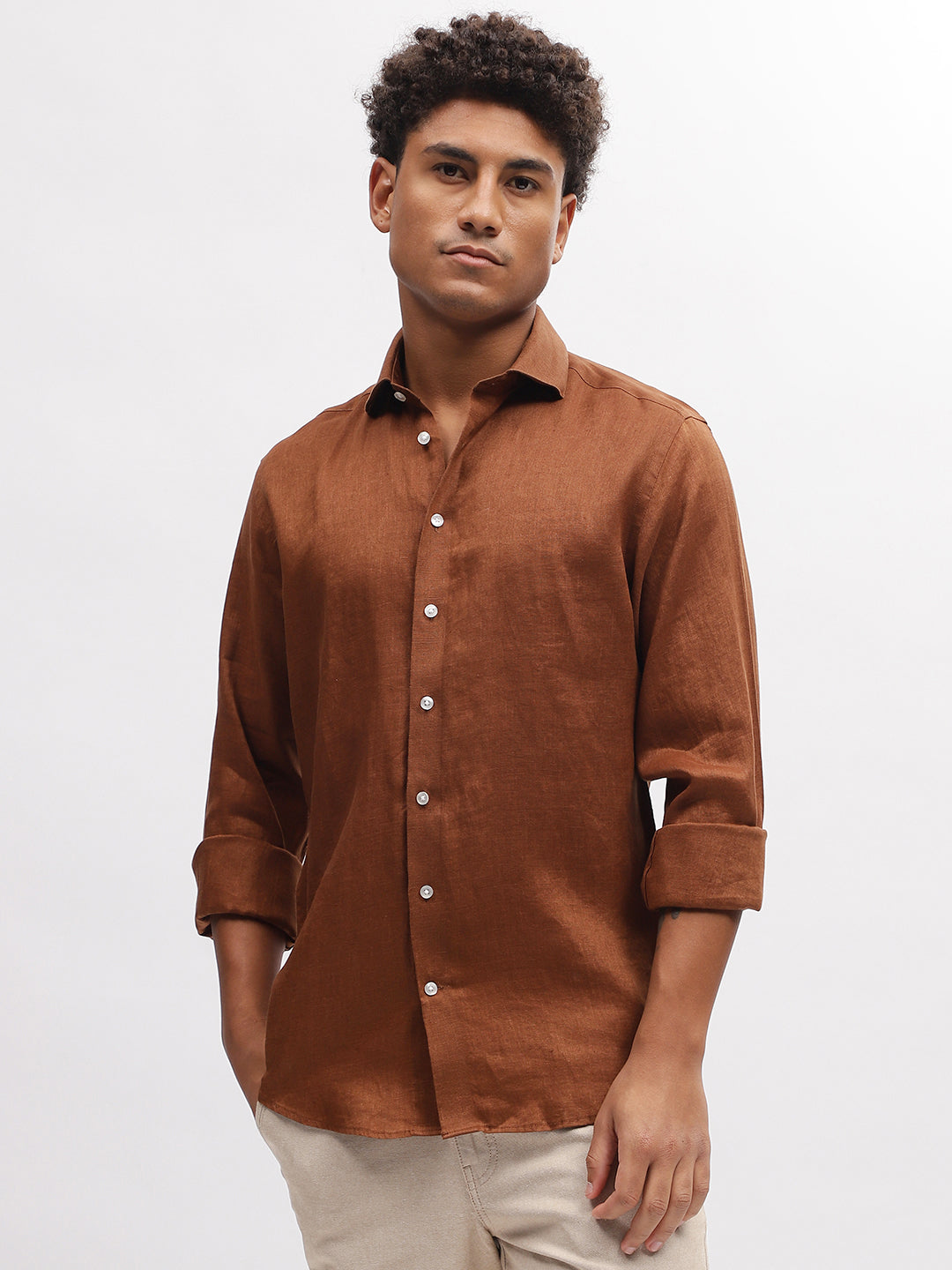 Bruun & Stengade Men Brown Solid Cutaway Collar Full Sleeves Shirt