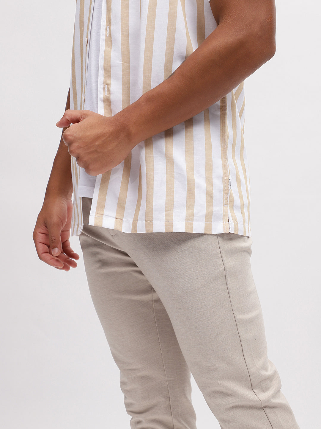 Lindbergh Men Beige Solid Slim Fit Trouser