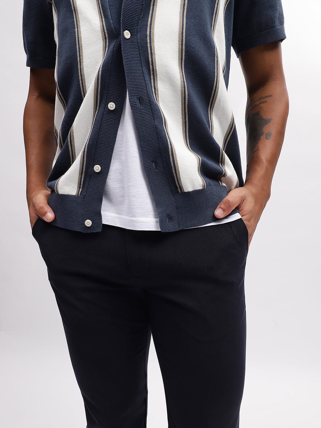 Lindbergh Men Navy Blue Solid Slim Fit Trouser