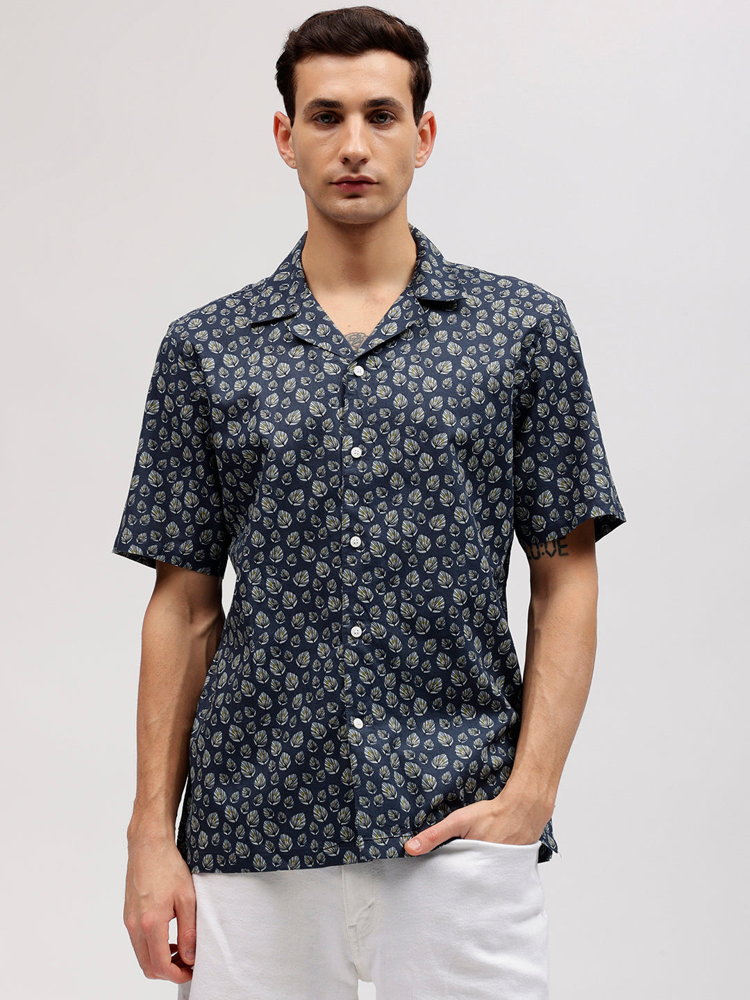 Lindbergh Men Blue Printed Resort Collar Short Sleeves Shirt