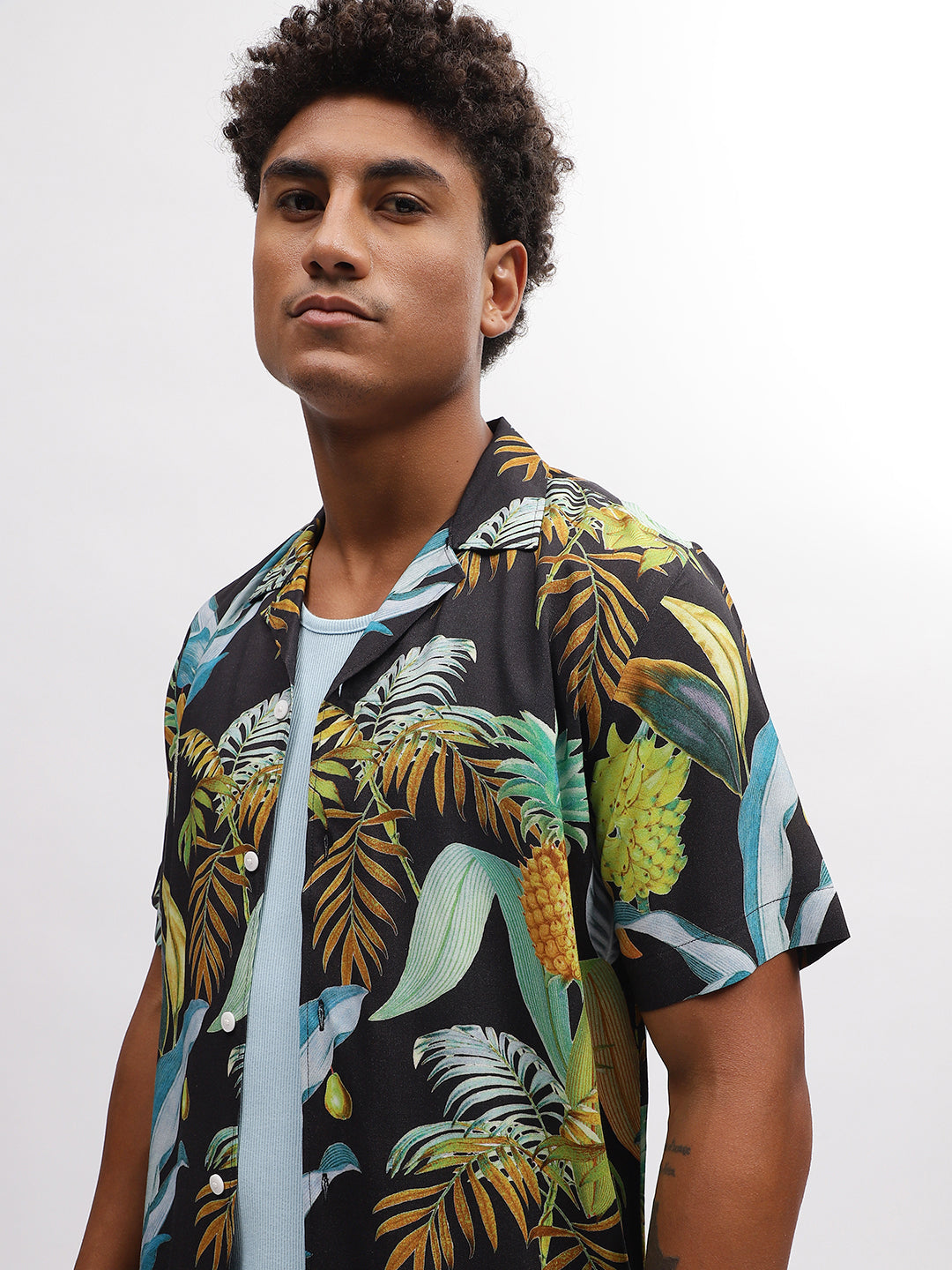 Lindbergh Men Multi Printed Resort Collar Short Sleeves Shirt