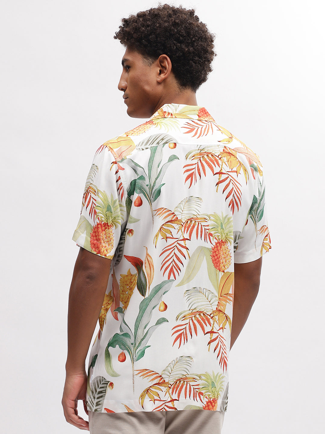 Lindbergh Men White Printed Resort Collar Short Sleeves Shirt