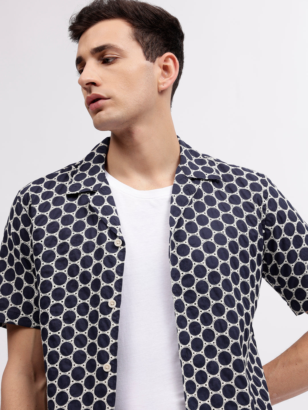 Lindbergh Men Blue Embroidered Resort Collar Short Sleeves Shirt