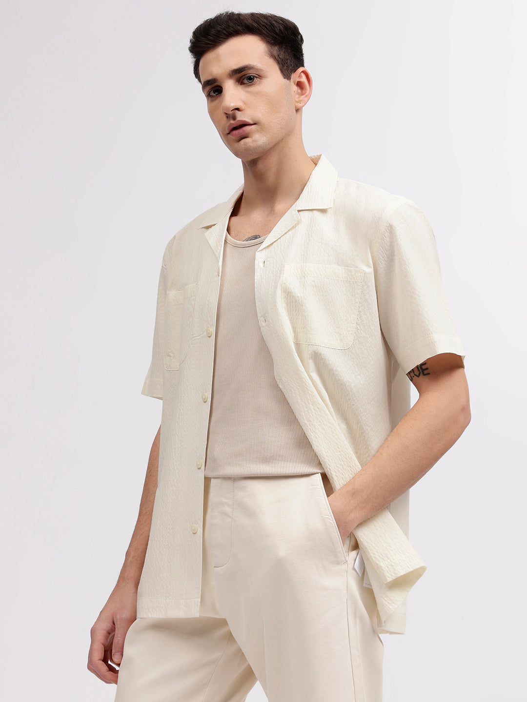 Lindbergh Men Cream Solid Resort Collar Short Sleeves Shirt