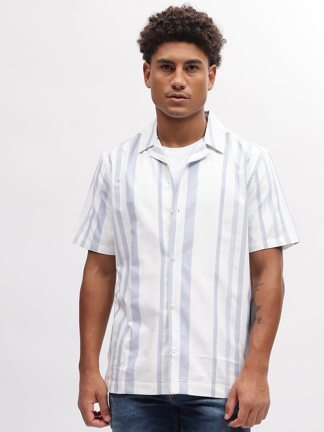 Lindbergh Men Blue Striped Resort Collar Short Sleeves Shirt