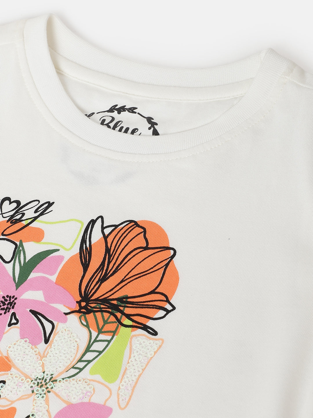 Blue Giraffe Girls White Printed Round Neck Short Sleeves T-shirt