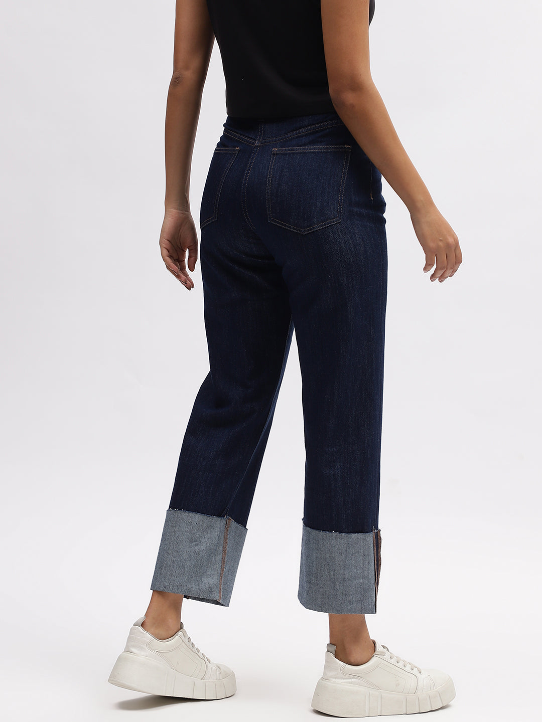 Elle Women Blue Solid Straight Fit Jeans