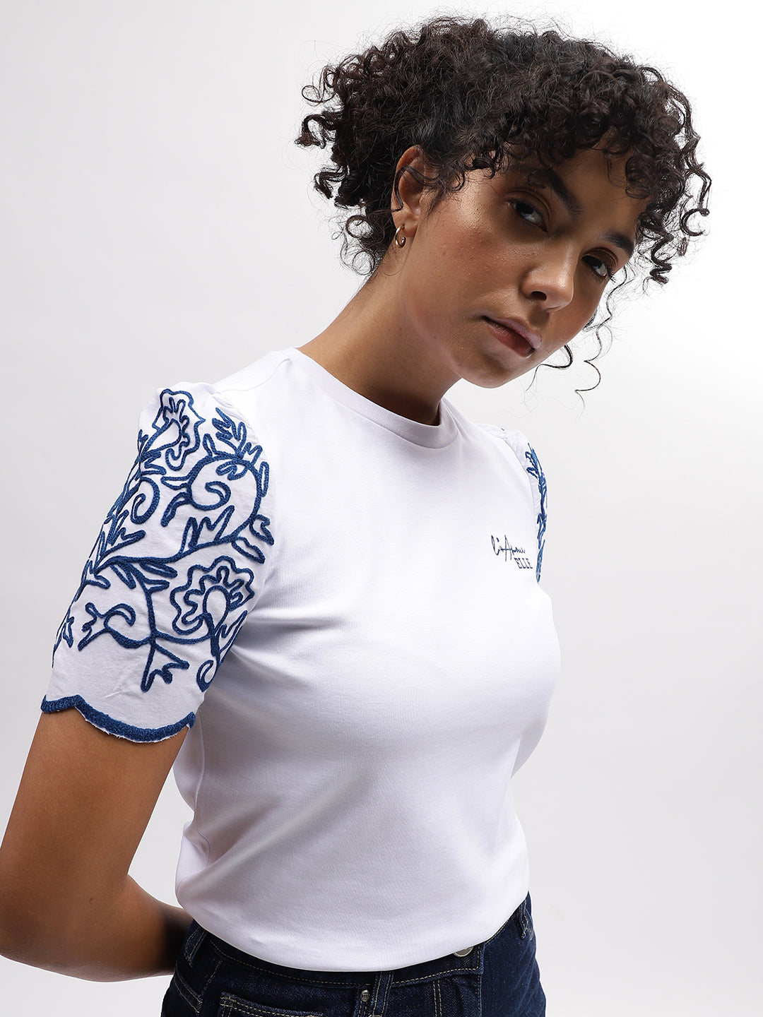 Elle Women White Solid Round Neck Short Sleeves T-Shirt