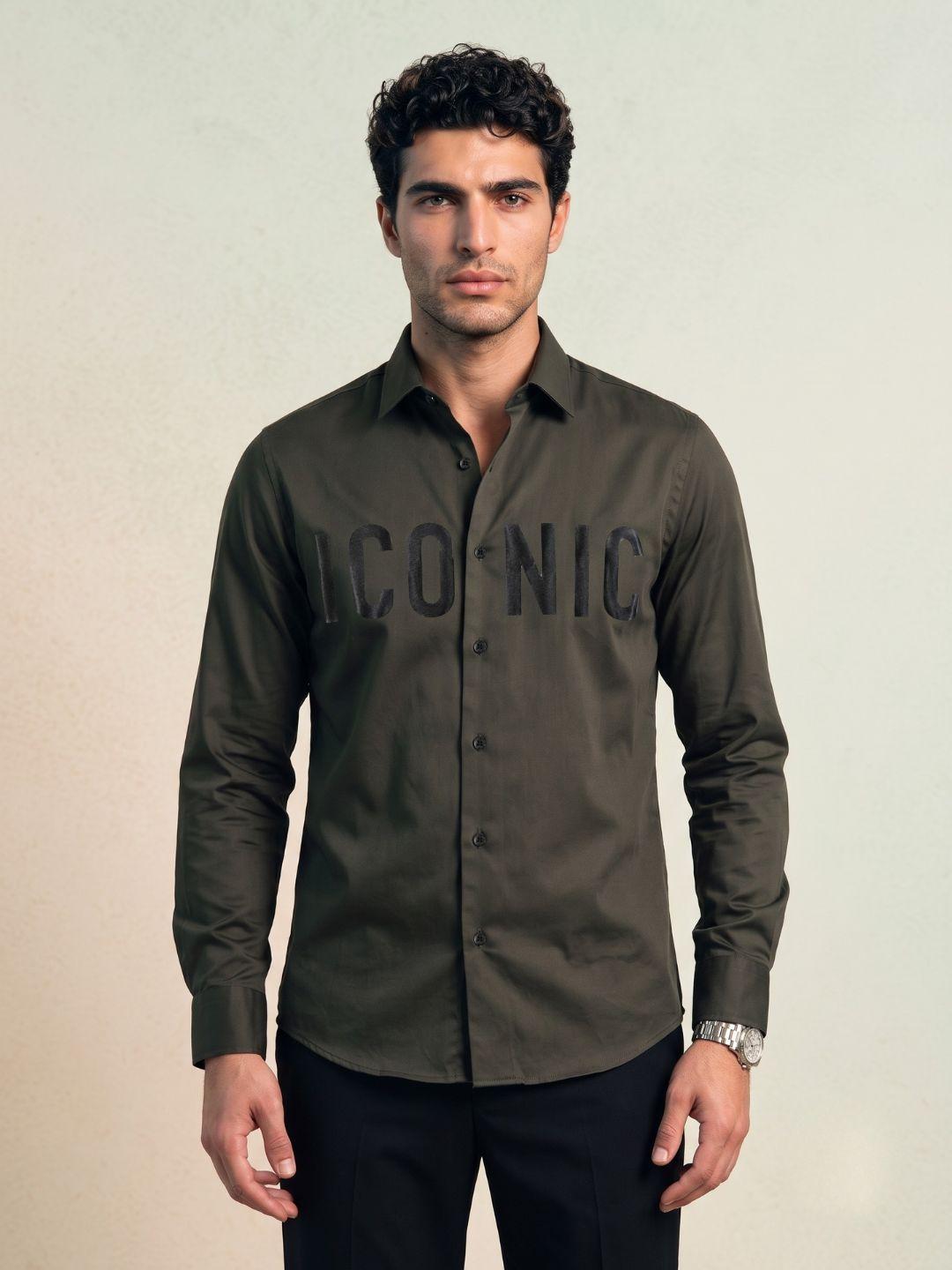 Iconic Men Dark Green Solid Regular Fit Cotton Shirt