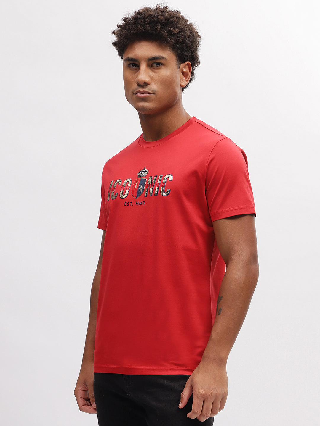 Iconic Men Red Solid Round Neck Short Sleeves T-Shirt
