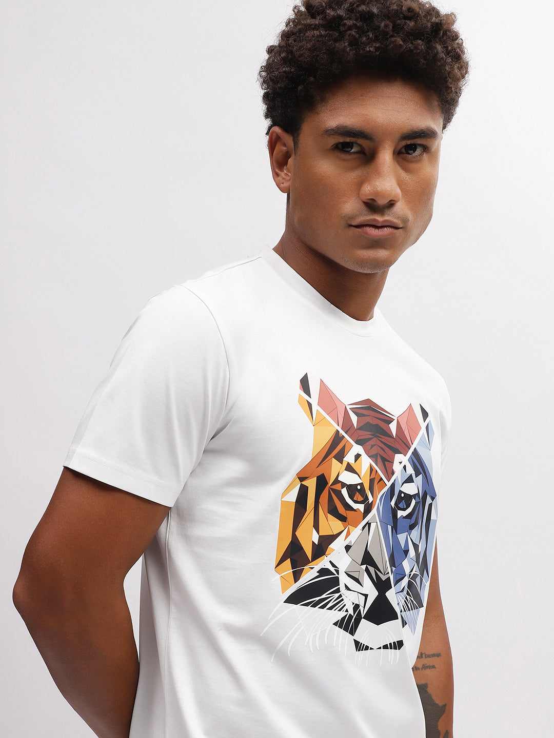 Iconic Men White Printed Round Neck Short Sleeves T-Shirt