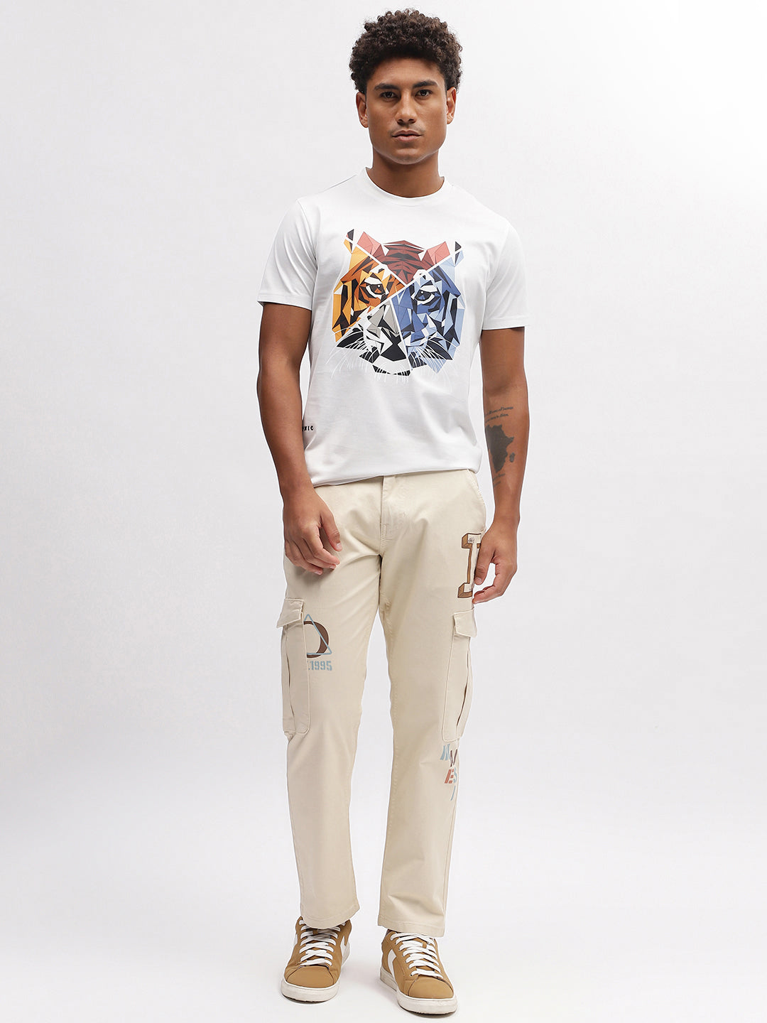 Iconic Men White Printed Round Neck Short Sleeves T-Shirt