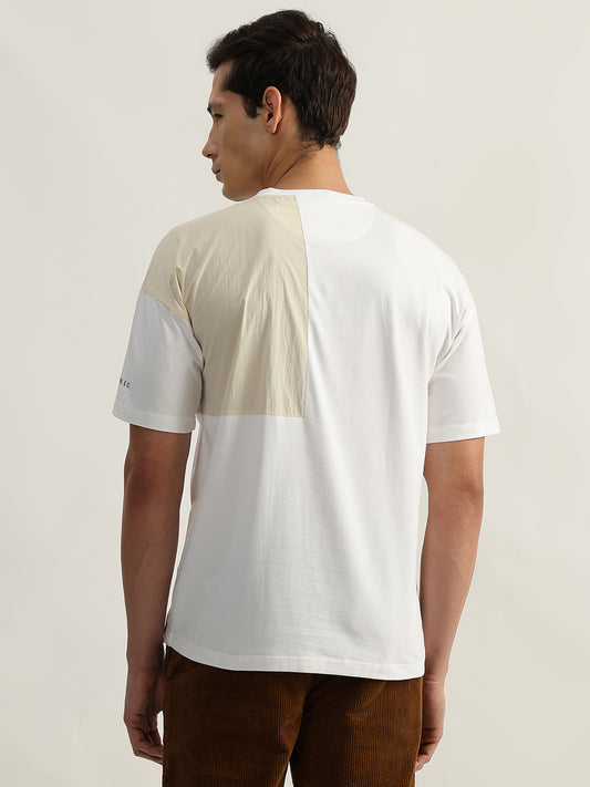 Iconic Men White Colour-Blocked Round Neck Short Sleeves Tshirt