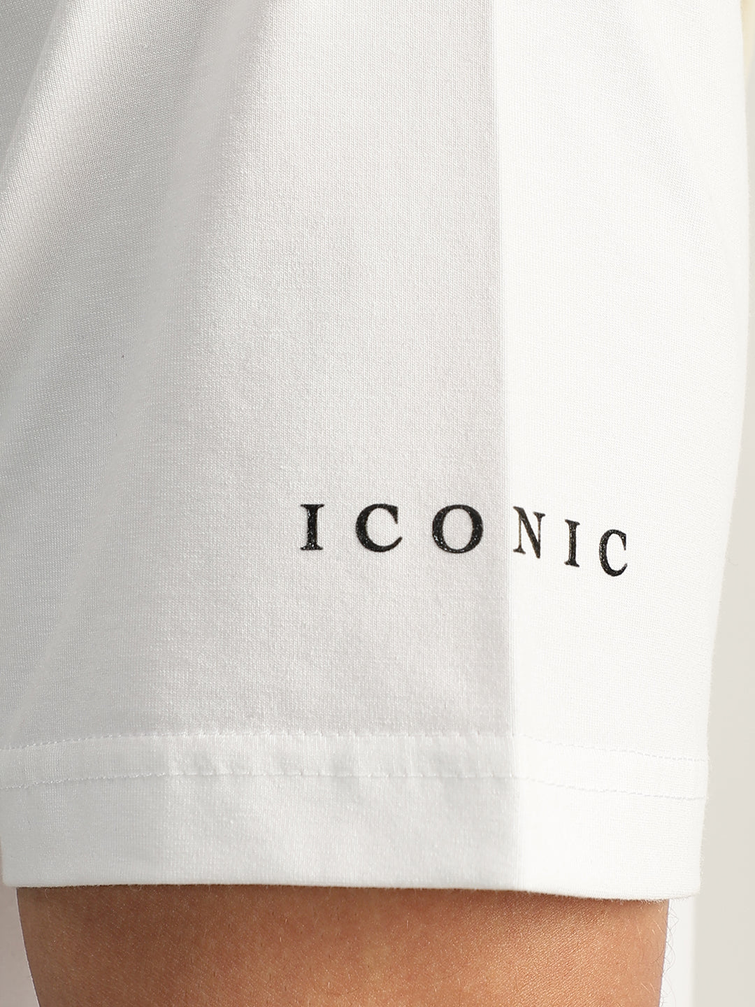 Iconic Men White Colour-Blocked Round Neck Short Sleeves Tshirt