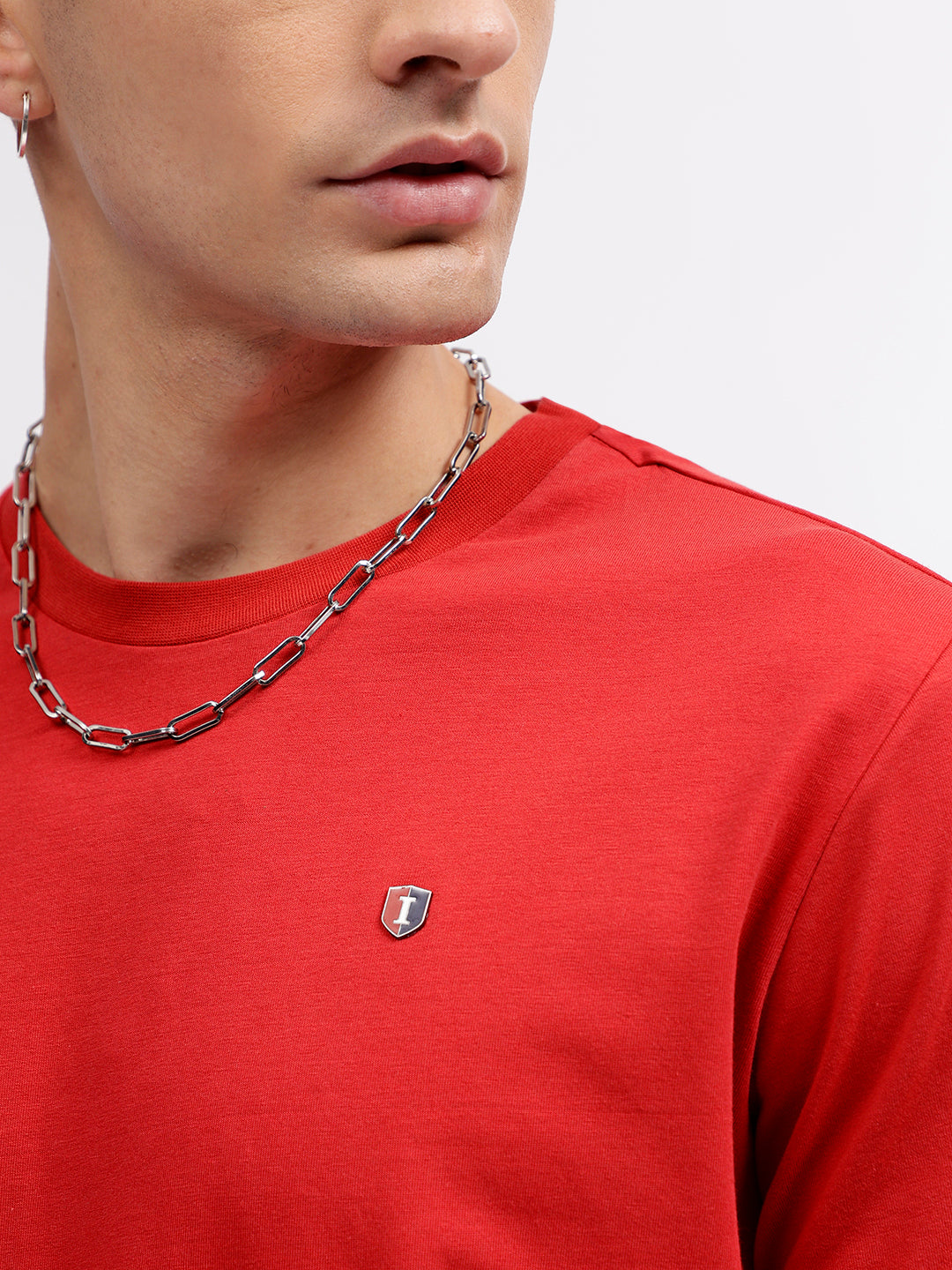 Iconic Men Red Solid Round Neck Short Sleeves T-shirt