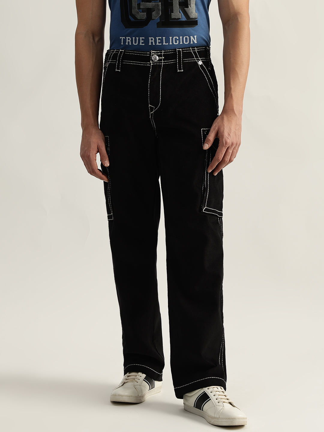 Shop True Religion Men Black Solid Oversized Fit Mid-Rise Cargo